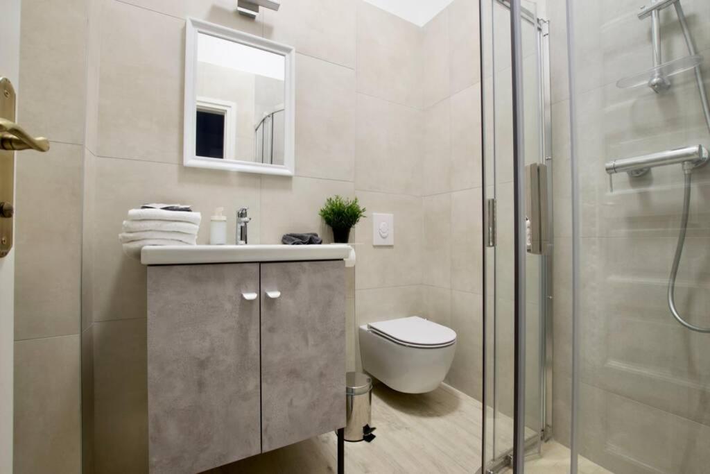 Premium Apartment By Hi5 - Astoria 4 Bedroom 布达佩斯 外观 照片