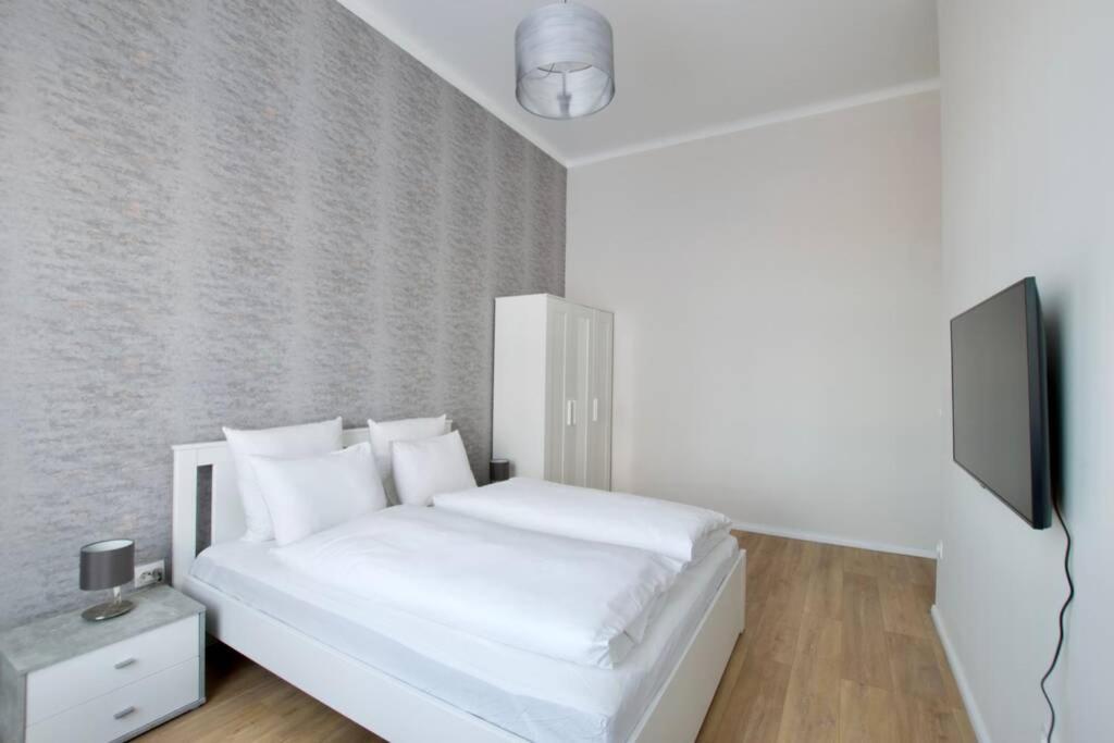 Premium Apartment By Hi5 - Astoria 4 Bedroom 布达佩斯 外观 照片