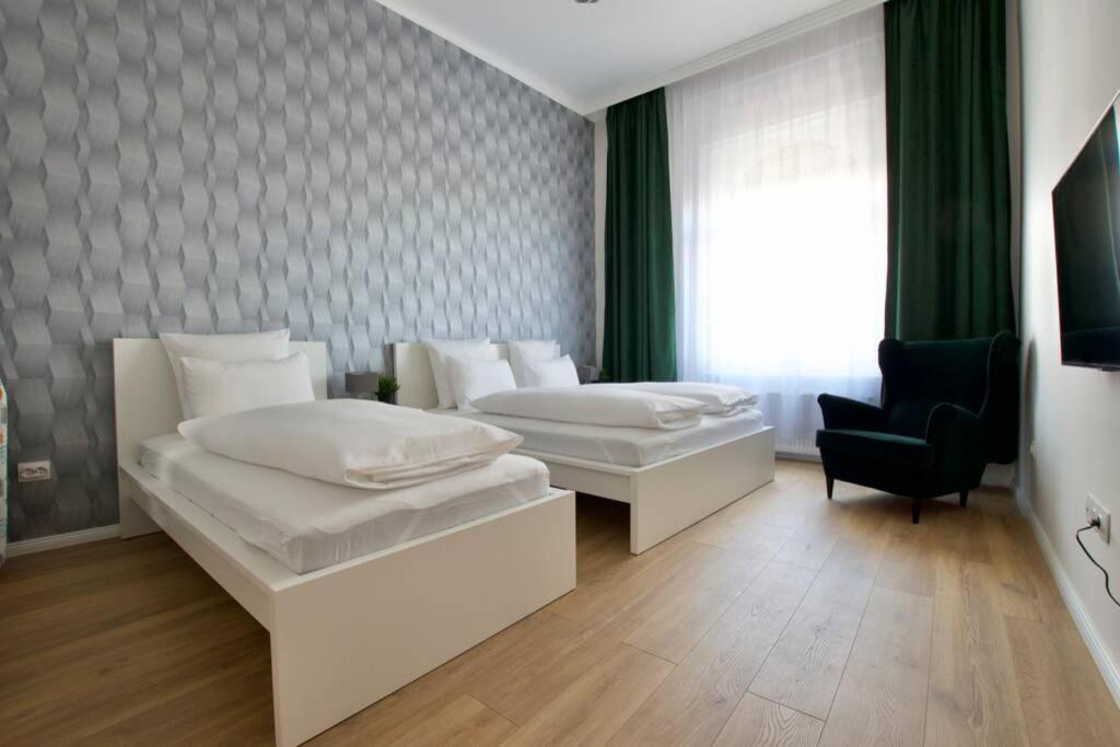 Premium Apartment By Hi5 - Astoria 4 Bedroom 布达佩斯 外观 照片